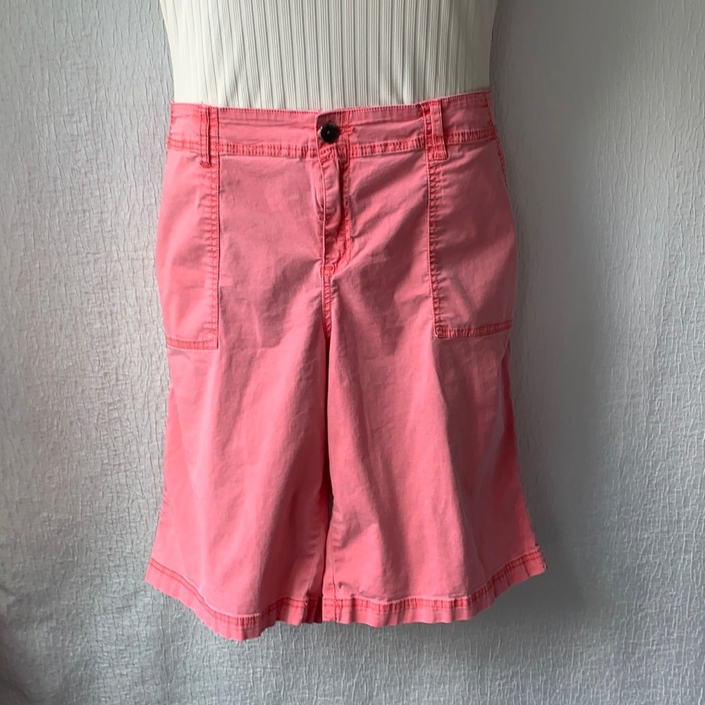 EUC! 18W Lane Bryant bermuda shorts coral
